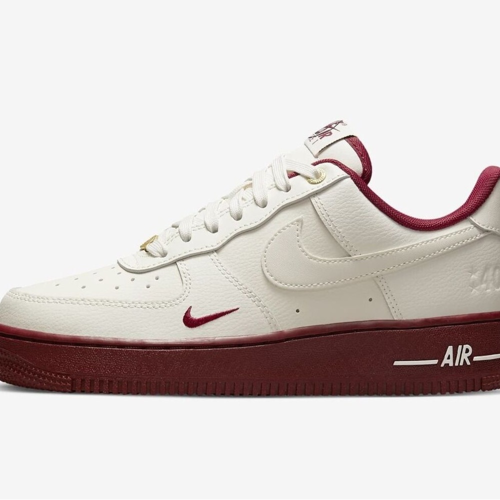 Nike Men's Cream and Red Sneakers